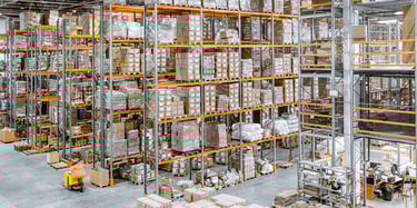 Comment identifier les divers types de palettiers et leurs fabricants